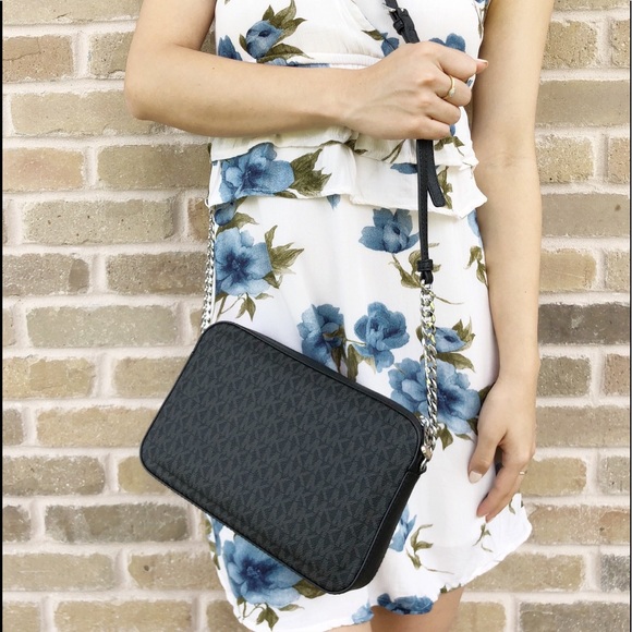 Michael Kors Jet Set Large East West Crossbody Black MK Signature - Picture 4 of 7